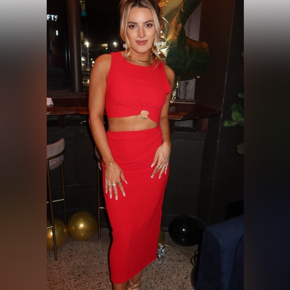 🛍️BEAUTIFUL NEW ZARA DRESS PERFECT FOR ANY Occasion